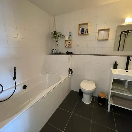 Bed And Breakfast De Salix Hitzum Exterior photo